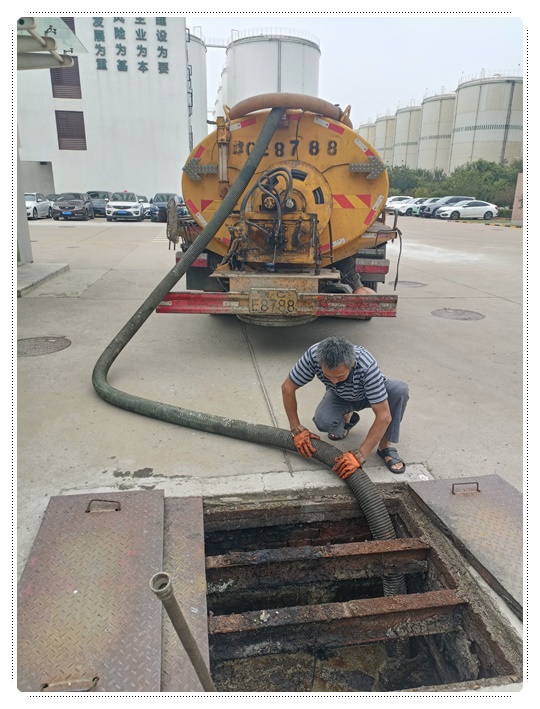 英州镇隔油池清掏